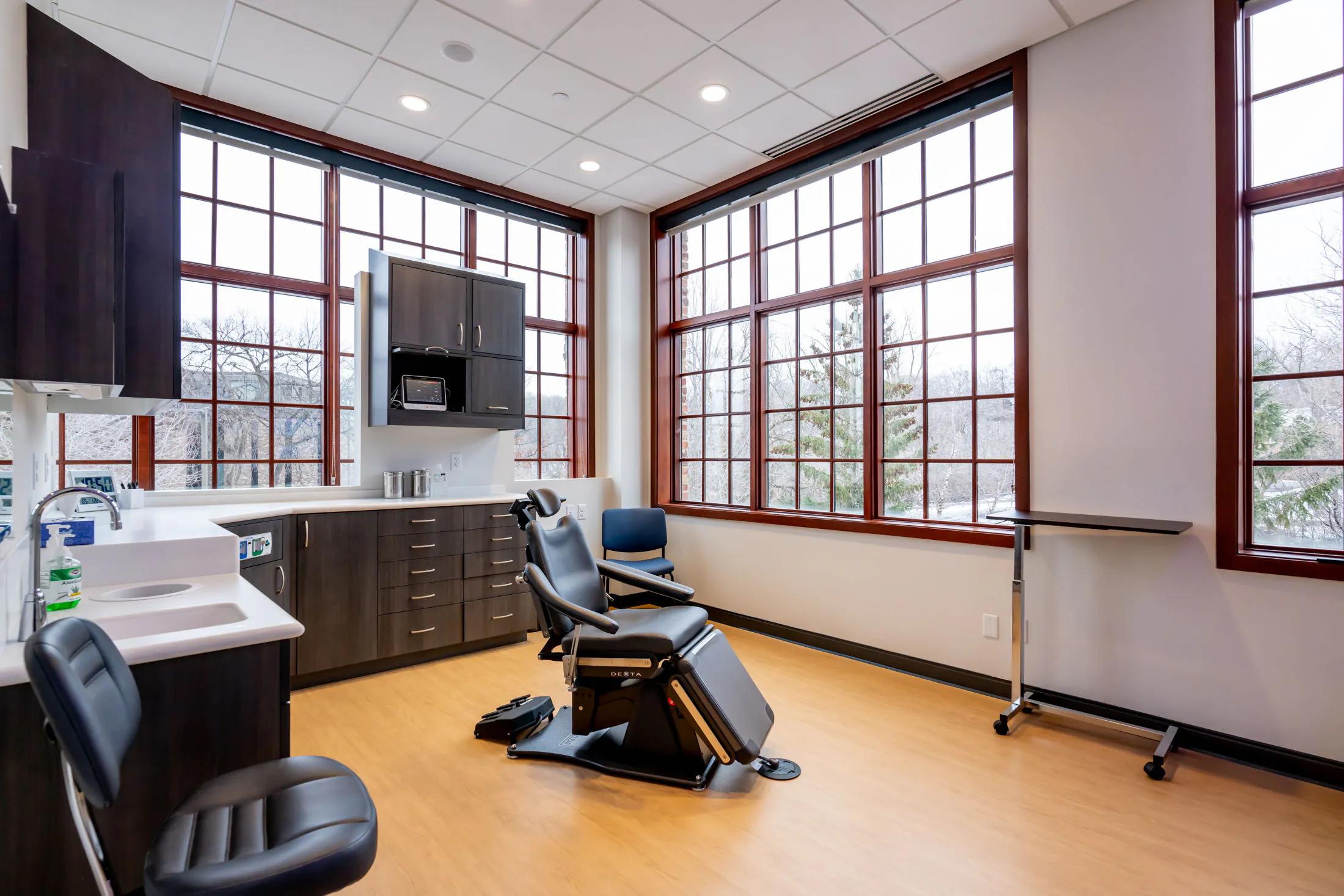 Treatment room kept open for same-day dental emergencies