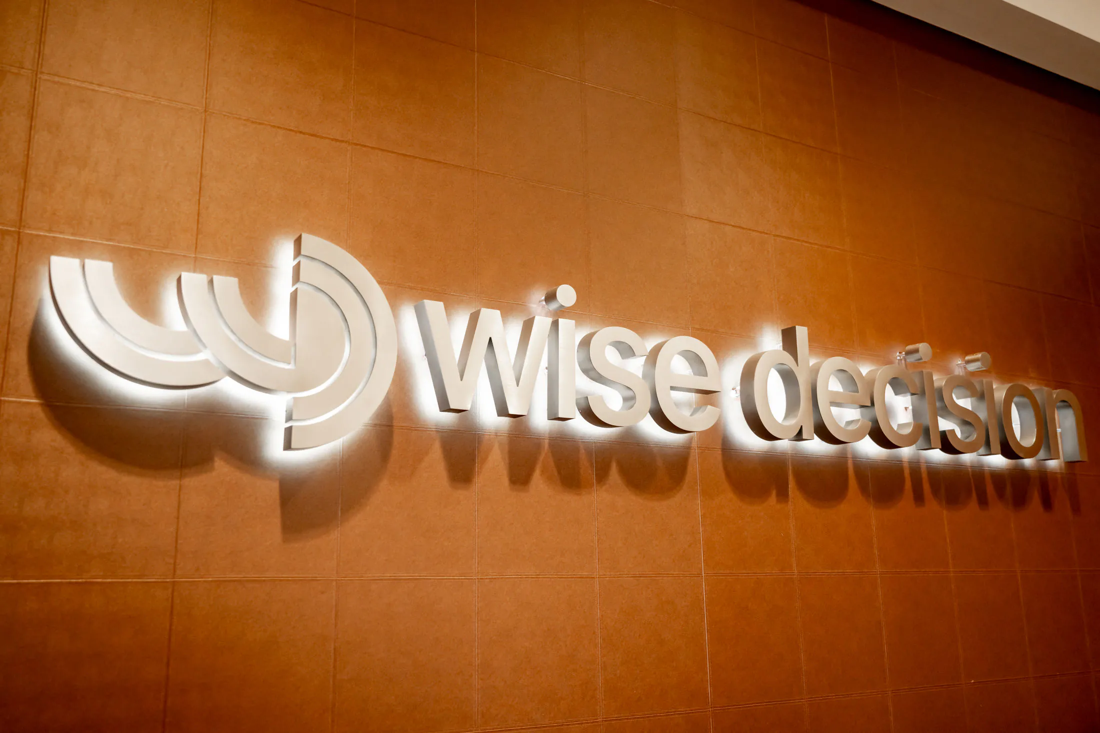 The Wise Decision Wisdom Teeth Specialists sign in Minnetonka